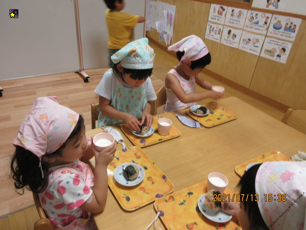 保護中: にじぐみクッキング（おかかおにぎり）