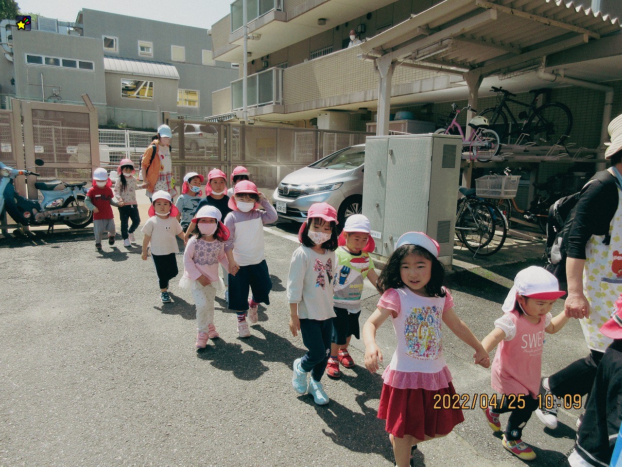 保護中: 第1回　COSMOS保育園　親と子のつどい　(つきぐみ)