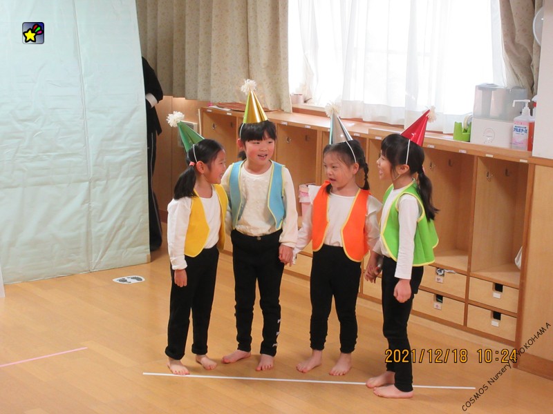 保護中: にじぐみ　げき「ヨーホーたからさがし」