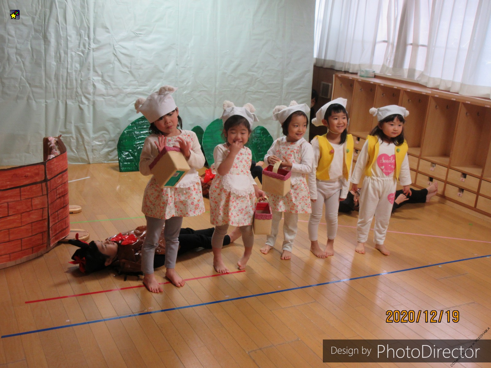 保護中: 　つきぐみ　げき「おおかみと８ひきのこやぎ」